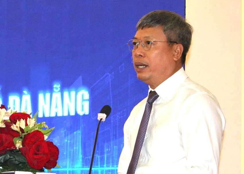 bệ phóng chính sách