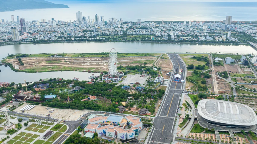 tòa tháp cao nhất miền trung