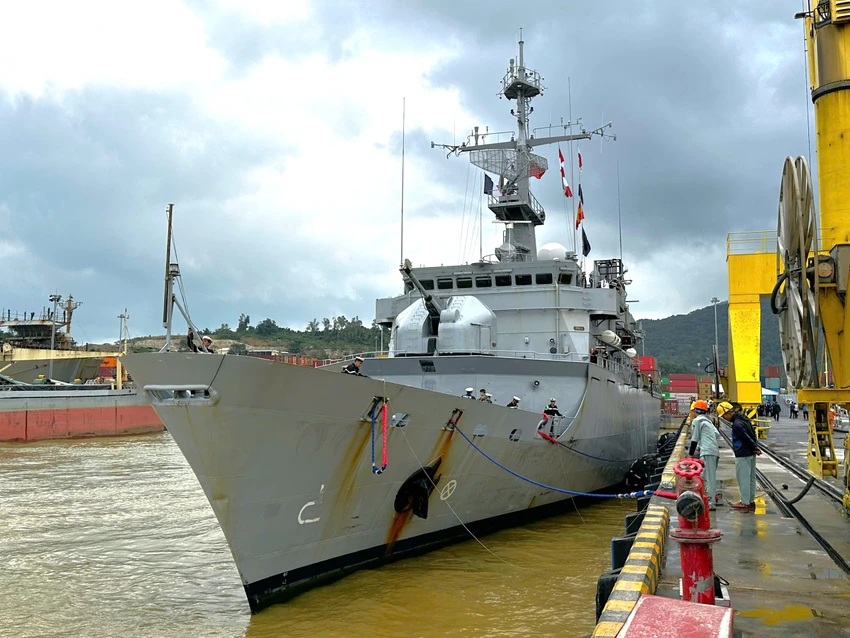 tau-tuan-duong-1.jpg