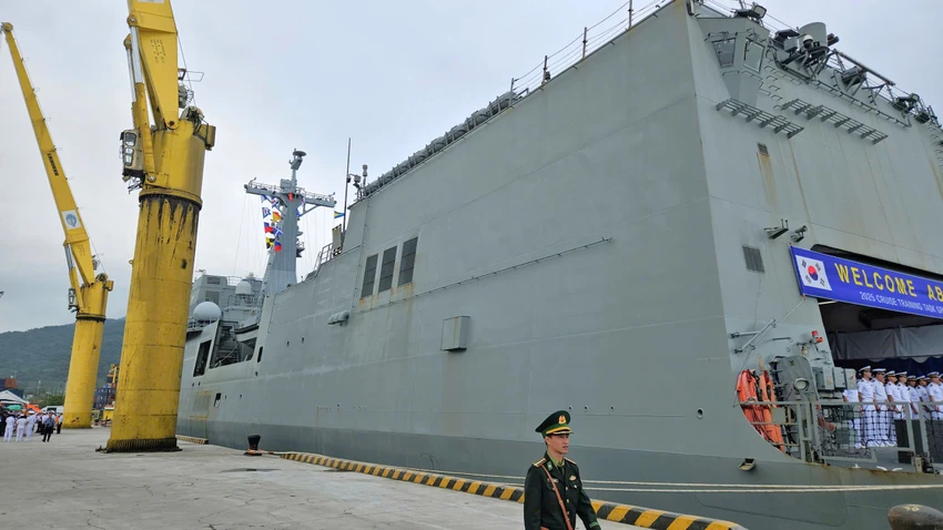 tau-huan-luyen-1.jpg