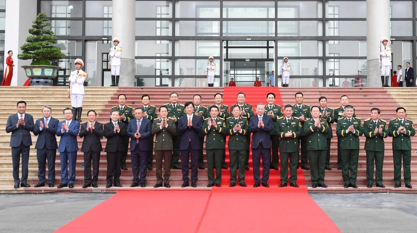 tong-bi-thu-1.jpg