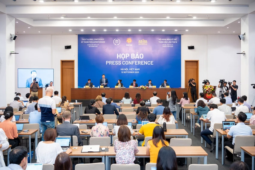 Toàn cảnh buổi họp báo quốc tế về Chương trình Hội nghị Nghị sĩ trẻ toàn cầu lần thứ 9. Toàn cảnh buổi họp báo quốc tế về Chương trình Hội nghị Nghị sĩ trẻ toàn cầu lần thứ 9.
