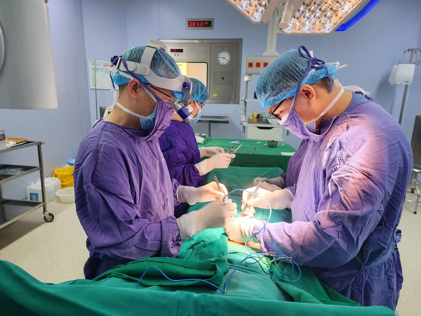 bị cắt tinh hoàn.jpg