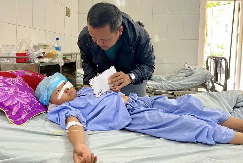 trẻ mồ côi