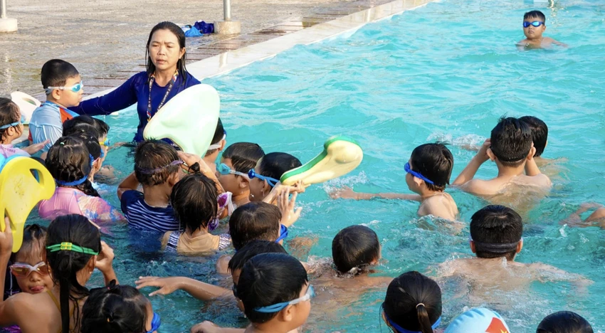 dạy bơi an toàn