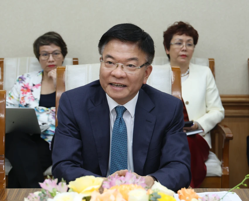 tiêm vaccine sởi 1.jpg