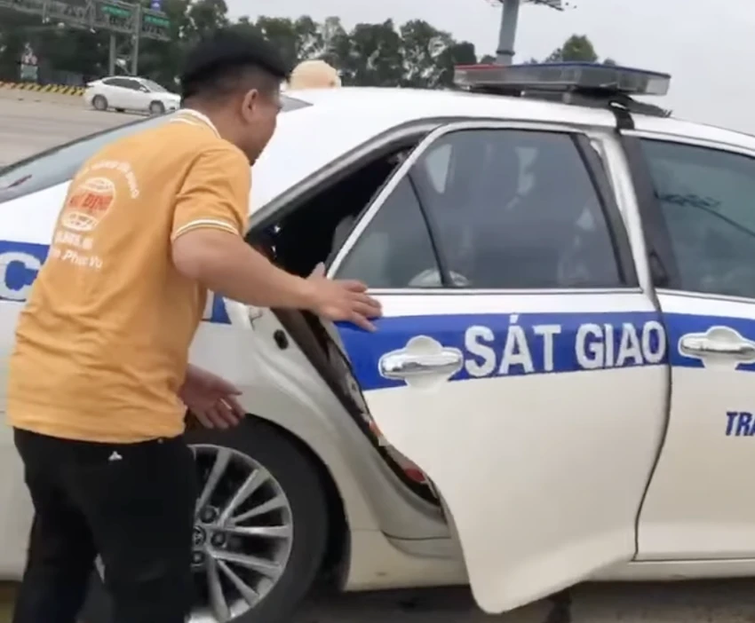 Cảnh sát giao thông
