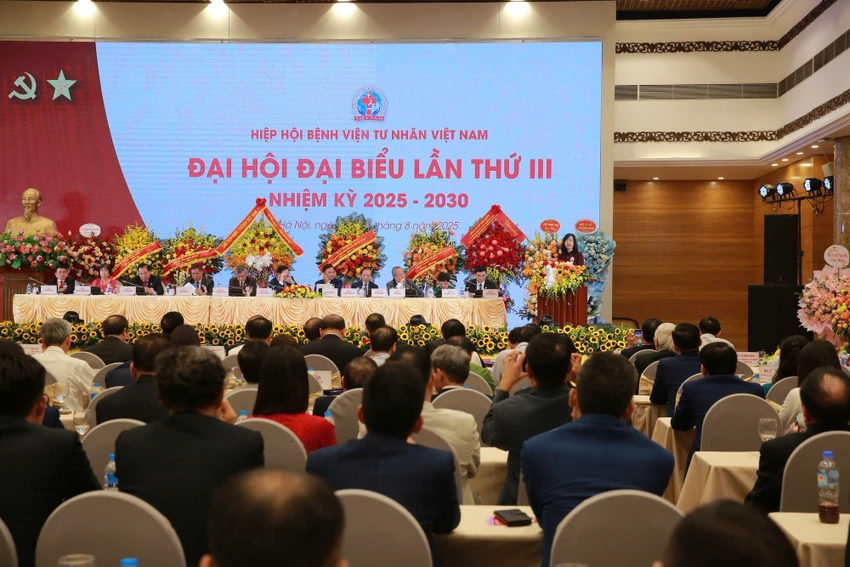 y tế tư nhân