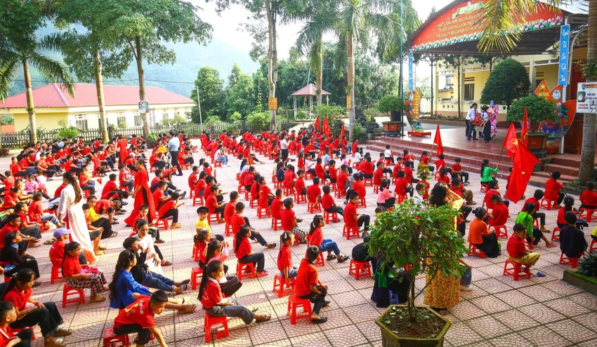 sáp nhập trường