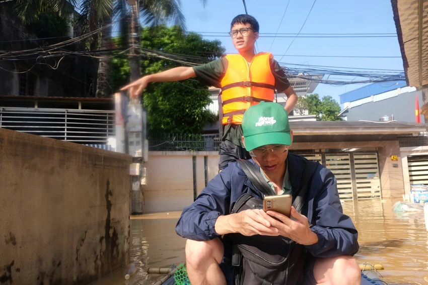 lũ lịch sử.jpg