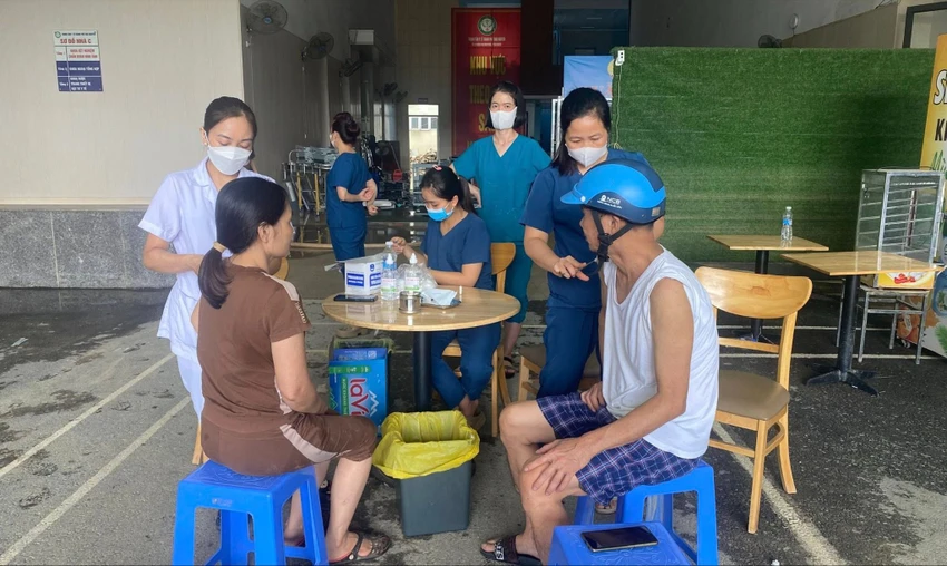 tiêm phòng bệnh uốn ván miễn phí