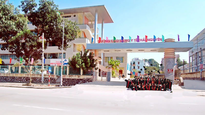 trường cao đẳng