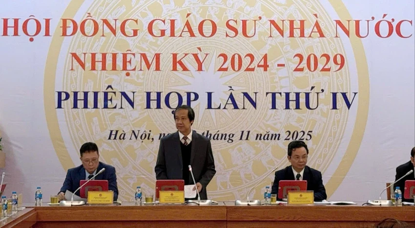 giáo sư.jpeg