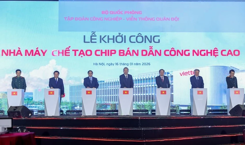 nhà máy chế tạo chip bán dẫn 01.jpg