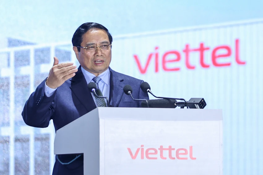 nhà máy chế tạo chip bán dẫn 02.jpg