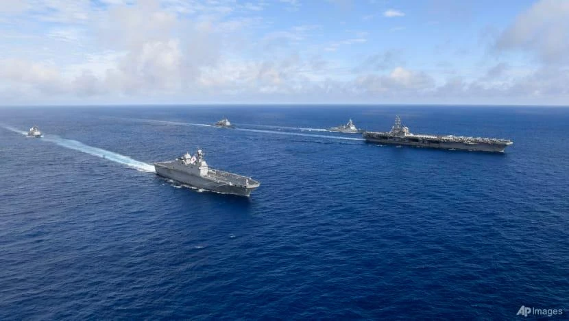 Cuộc tập trận chung giữa Mỹ và Hàn Quốc có sự tham gia của tàu sân bay USS Ronald Reagan. Ảnh: AP Cuộc tập trận chung giữa Mỹ và Hàn Quốc có sự tham gia của tàu sân bay USS Ronald Reagan. Ảnh: AP