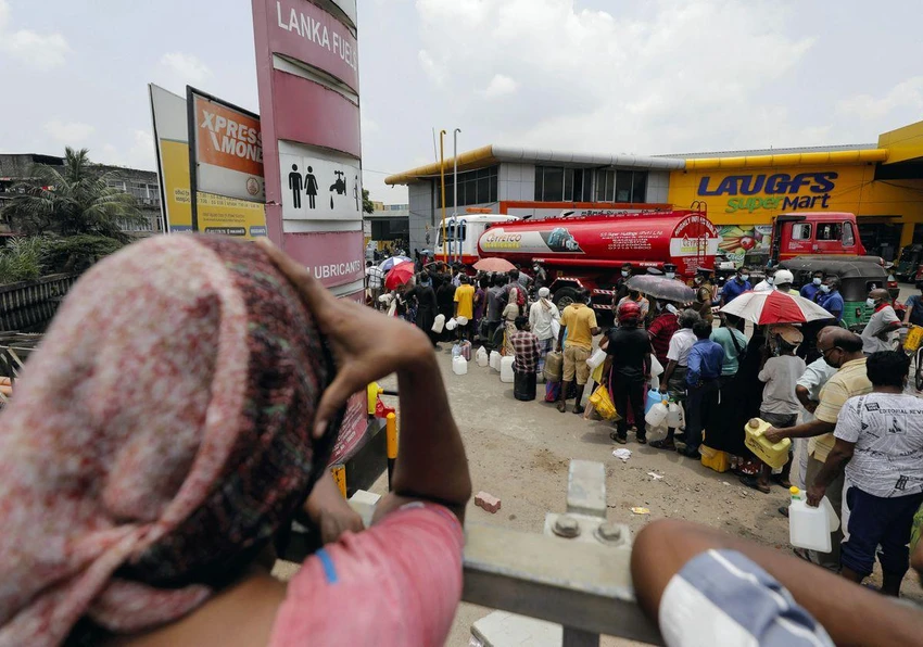 Thủ tướng Sri Lanka dự báo khủng hoảng sẽ kéo dài cho tới năm 2023. Ảnh: Dinuka Liyanawatte/REUTERS