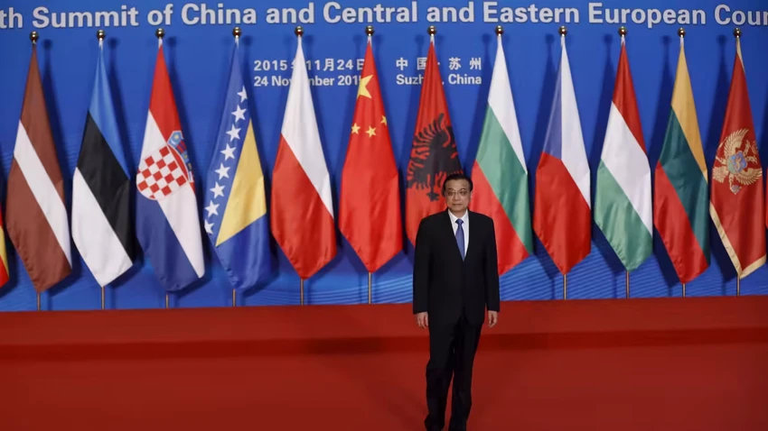 Estonia và Latvia thông báo rút khỏi diễn đàn "16+1” do Trung Quốc khởi xướng. Ảnh: REUTERS Estonia và Latvia thông báo rút khỏi diễn đàn "16+1” do Trung Quốc khởi xướng. Ảnh: REUTERS