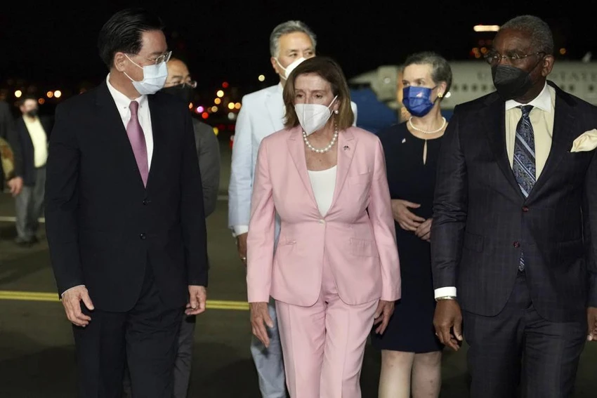 Chủ tịch Hạ viện Mỹ Nancy Pelosi đến Đài Loan. Ảnh: AP Chủ tịch Hạ viện Mỹ Nancy Pelosi đến Đài Loan. Ảnh: AP