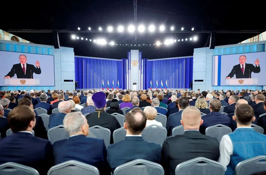 Tổng thống Nga Vladimir Putin phát biểu trước Quốc hội Liên bang vào ngày 21-2. Ảnh: SPUTNIK Tổng thống Nga Vladimir Putin phát biểu trước Quốc hội Liên bang vào ngày 21-2. Ảnh: SPUTNIK