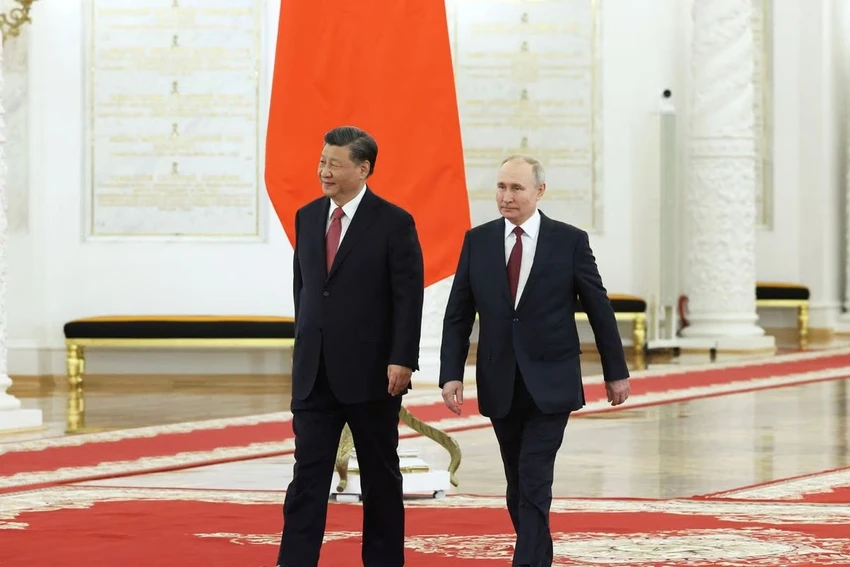 Chủ tịch Trung Quốc Tập Cận Bình (trái) và Tổng thống Nga Vladimir Putin tại Điện Kremlin hôm 21-3. Ảnh: Sergei Karpukhin/SPUTNIK Chủ tịch Trung Quốc Tập Cận Bình (trái) và Tổng thống Nga Vladimir Putin tại Điện Kremlin hôm 21-3. Ảnh: Sergei Karpukhin/SPUTNIK