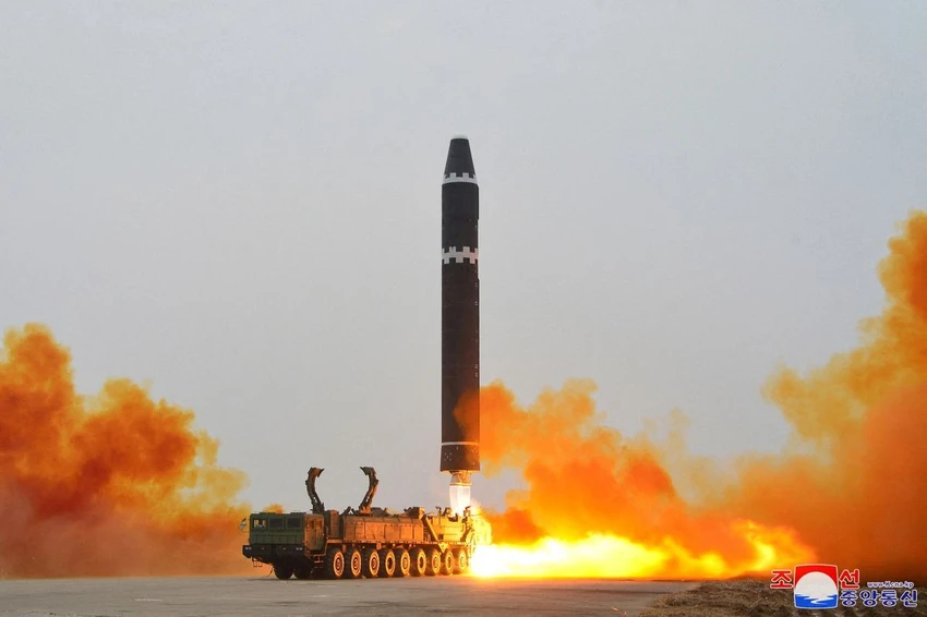 SIPRI cho biết Triều Tiên tiếp tục ưu tiên chương trình hạt nhân của nước này. Ảnh: KCNA SIPRI cho biết Triều Tiên tiếp tục ưu tiên chương trình hạt nhân của nước này. Ảnh: KCNA