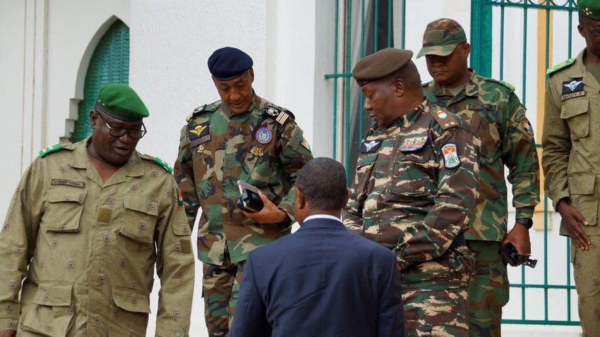 Các lãnh đạo của chính quyền quân sự Niger sau cuộc đảo chính hôm 26-7. Ảnh: Balima Boureima/REUTERS Các lãnh đạo của chính quyền quân sự Niger sau cuộc đảo chính hôm 26-7. Ảnh: Balima Boureima/REUTERS