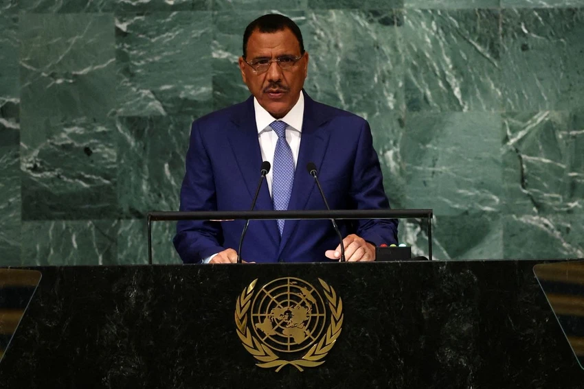 Tổng thống Niger Mohamed Bazoum phát biểu tại Đại hội đồng Liên Hợp Quốc khóa 77 ở New York (Mỹ) hồi tháng 9-2022. Ảnh: Mike Segar/REUTERS Tổng thống Niger Mohamed Bazoum phát biểu tại Đại hội đồng Liên Hợp Quốc khóa 77 ở New York (Mỹ) hồi tháng 9-2022. Ảnh: Mike Segar/REUTERS