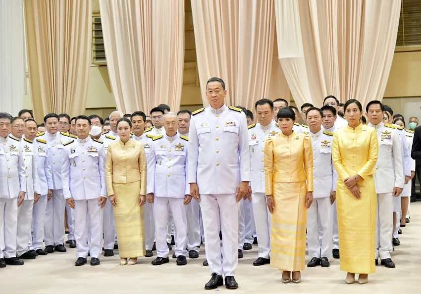 Tân Thủ tướng Thái Lan Srettha Thavisin tại Lễ tiếp nhận Lệnh phê chuẩn Hoàng gia của ông Srettha hôm 23-8. Ảnh: TWITTER Tân Thủ tướng Thái Lan Srettha Thavisin tại Lễ tiếp nhận Lệnh phê chuẩn Hoàng gia của ông Srettha hôm 23-8. Ảnh: TWITTER