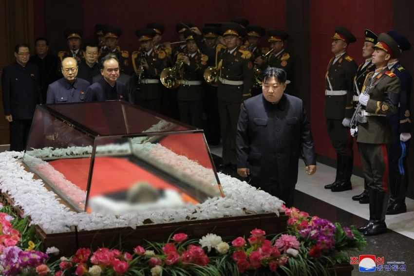 Lãnh đạo Triều Tiên Kim Jong-un dự tang lễ của cựu Chủ tịch quốc hội Triều Tiên Choe Thae-bok