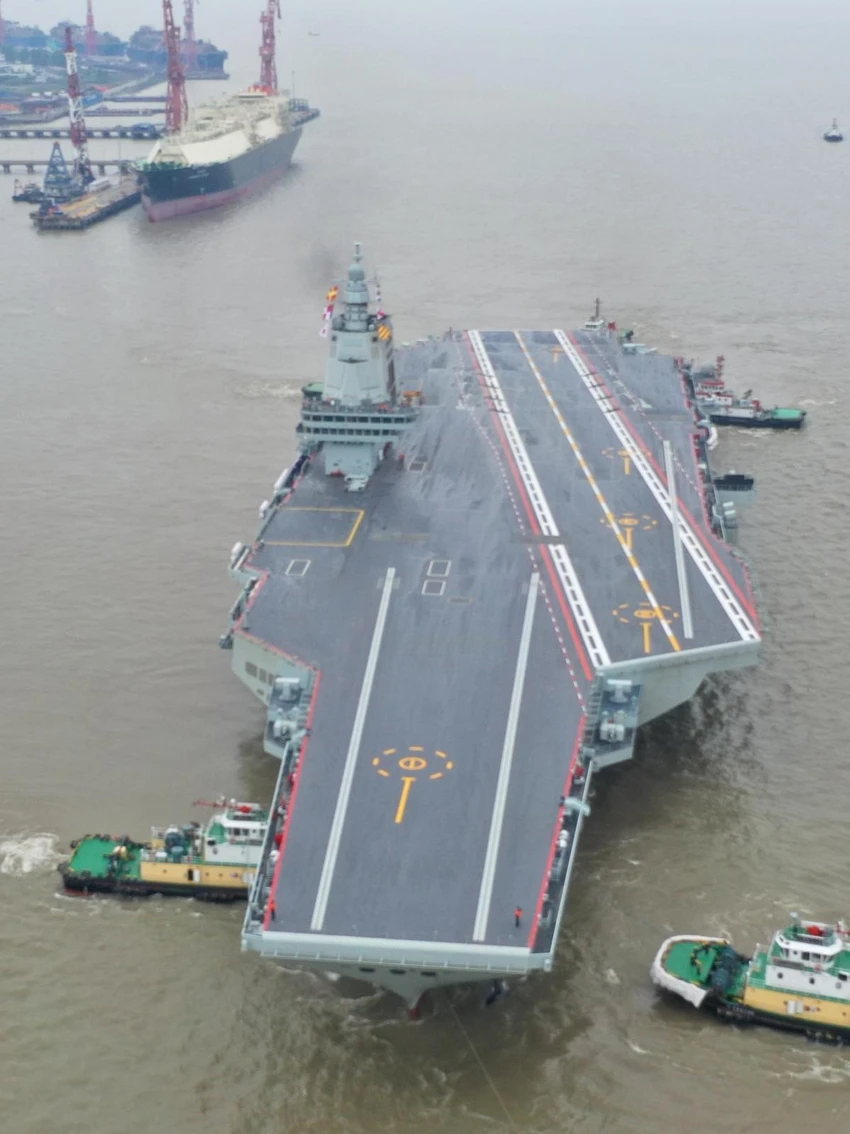 tàu sân bay Phúc Kiến Trung Quốc.jpeg