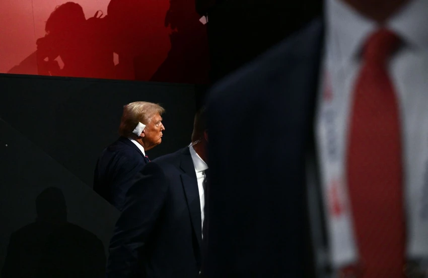 Phó Tổng thống Harris ông Trump.jpg