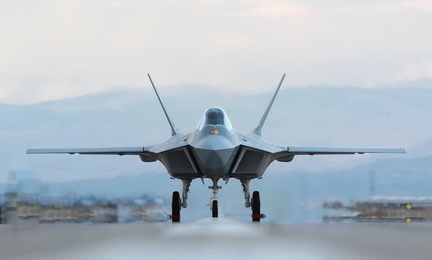 stealth aircraft—KAAN..jpg