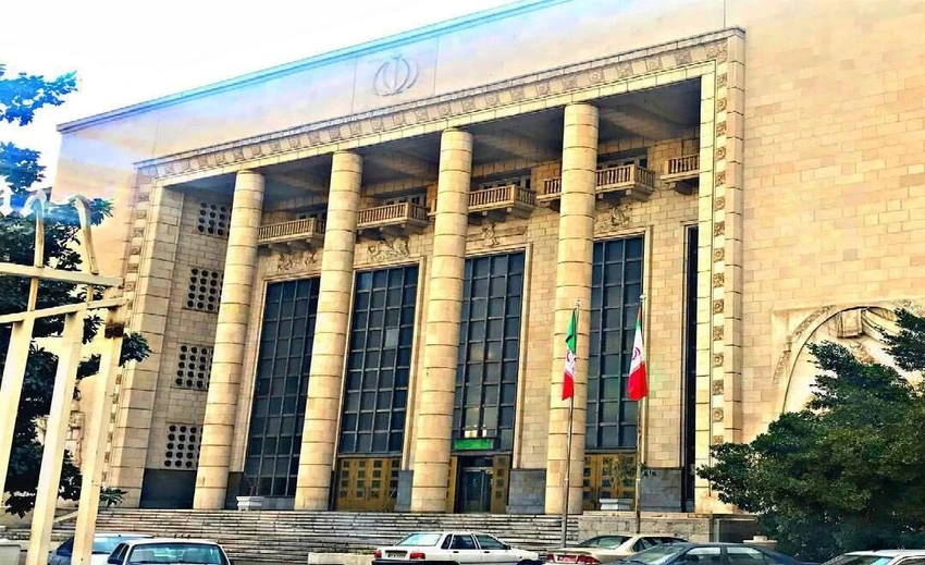 Xả súng gần Tòa tối cao Iran,.jpg