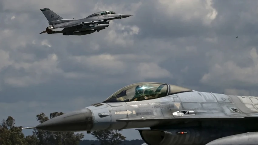 F-16 của Mỹ.jpg