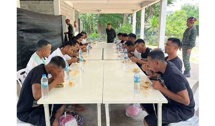 18 binh sĩ Campuchia