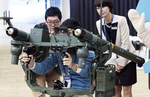 Vũ khí lợi hại tại ADEX 2013 ảnh 2 Vũ khí lợi hại tại ADEX 2013 2