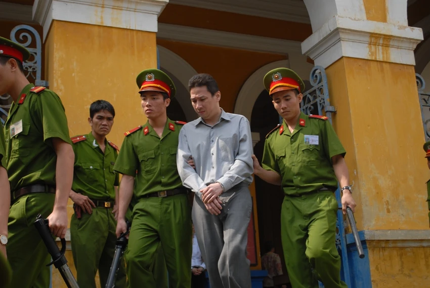 Xem quy chế là luật, nhân viên ngân hàng dễ thành tội phạm ảnh 1 Xem quy chế là luật, nhân viên ngân hàng dễ thành tội phạm ảnh 1