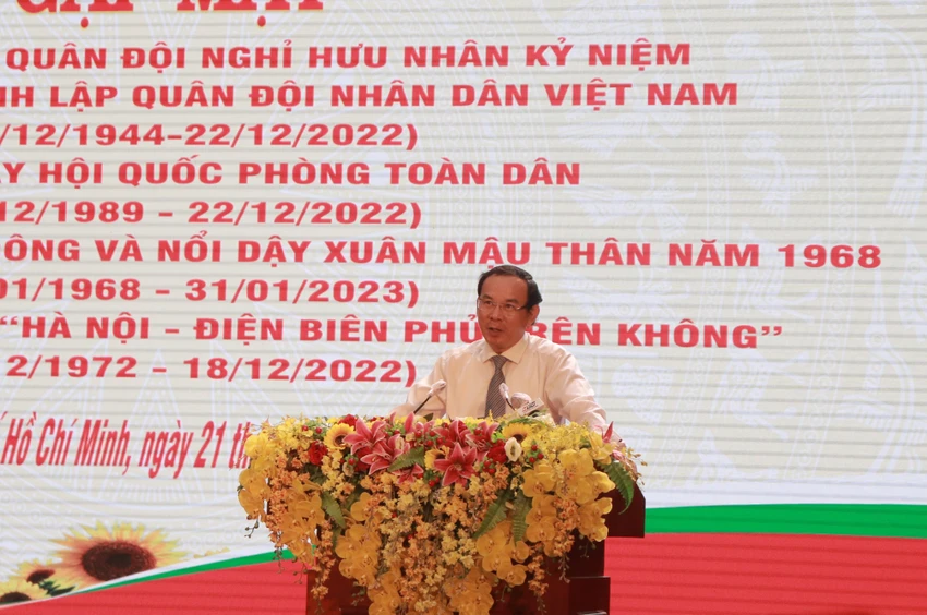 Bí thư Nguyễn Văn Nên bày tỏ lòng biết ơn đến lực lượng Quân đội Nhân dân Việt Nam. Ảnh: V.T