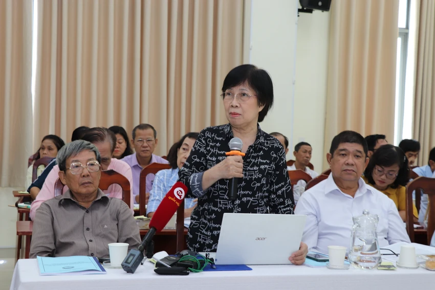 Đại biểu góp ý tại hội nghị. Ảnh: VT Đại biểu góp ý tại hội nghị. Ảnh: VT