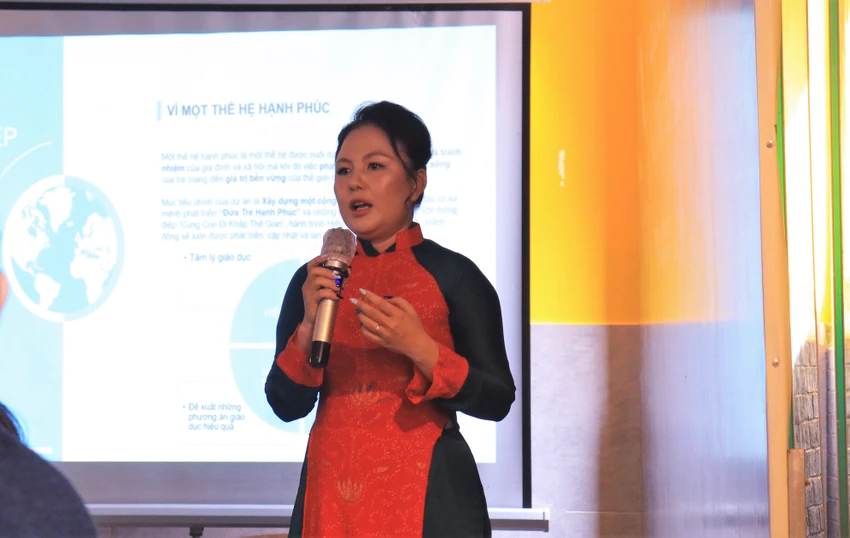 Chị Trương Ngọc Minh Đăng, nhà sáng lập dự án, chia sẻ tại buổi họp báo. Ảnh: VÕ THƠ Chị Trương Ngọc Minh Đăng, nhà sáng lập dự án, chia sẻ tại buổi họp báo. Ảnh: VÕ THƠ