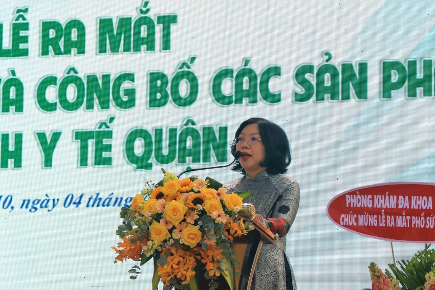 Chủ tịch UBND quận 10 Nguyễn Thị Thu Hường phát biểu tại lễ ra mắt. Ảnh: VÕ THƠ Chủ tịch UBND quận 10 Nguyễn Thị Thu Hường phát biểu tại lễ ra mắt. Ảnh: VÕ THƠ