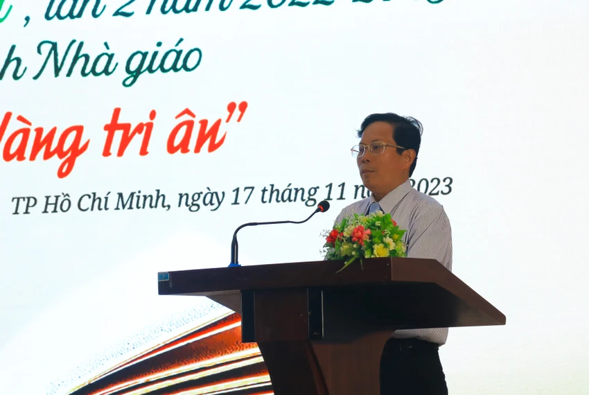 nguoi-thay-kinh-yeu.JPG