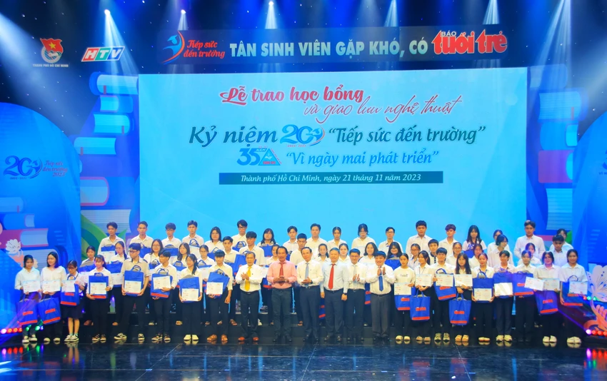 tiep-suc-den-truong-2.JPG