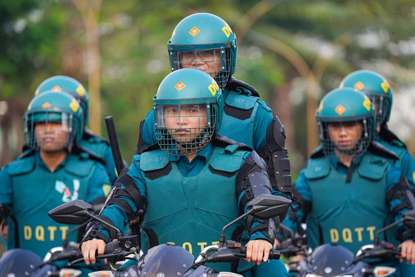 hoi thao quoc phong 6.jpg