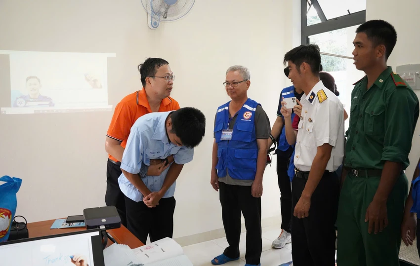 TP.HCM gửi gắm tình cảm đến chiến sĩ, nhân nhân biển đảo Tây Nam