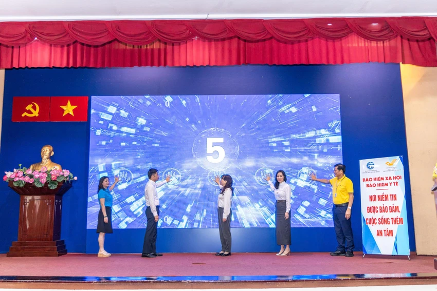 z7188004159645_af3637a40fd3110cb7599fb1fb87bcd0.jpg