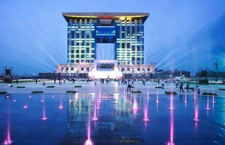 5.000 người dự Lễ kỷ niệm Bình Dương 20 năm phát triển ảnh 1 5.000 người dự Lễ kỷ niệm Bình Dương 20 năm phát triển ảnh 1
