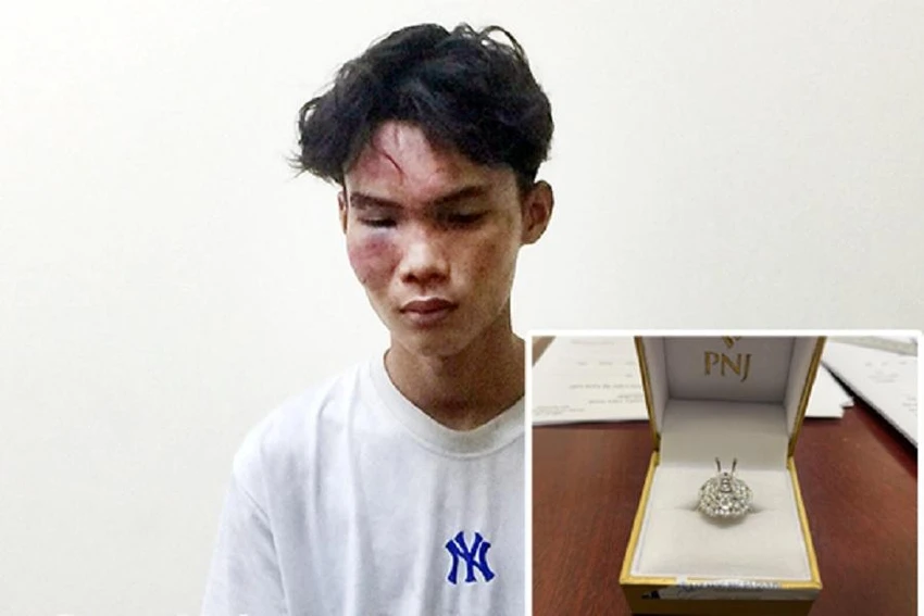 Nghi can Thuận cùng tang vật vụ án. Ảnh: AX Nghi can Thuận cùng tang vật vụ án. Ảnh: AX