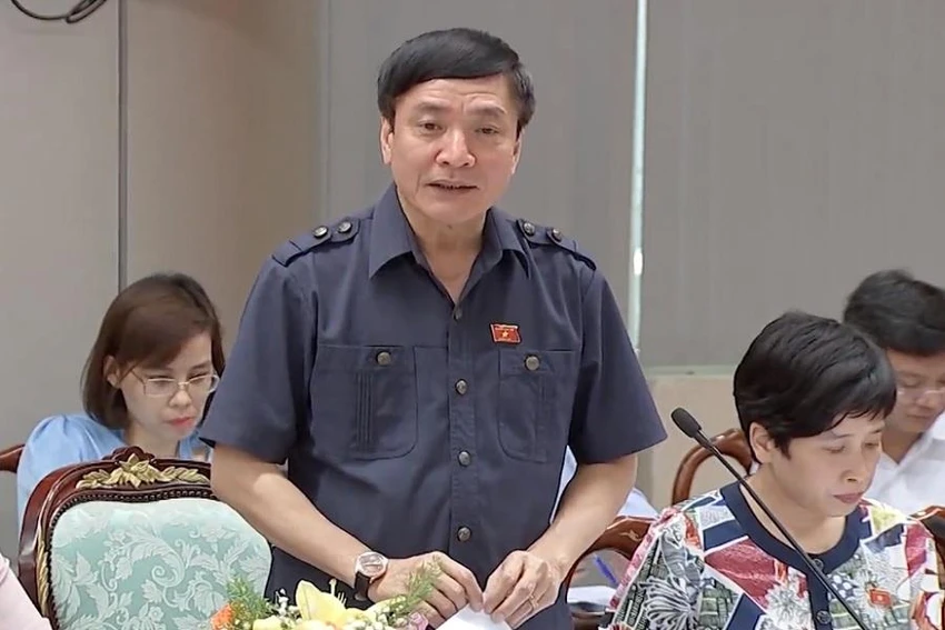 Ông Bùi Văn Cường, Chủ nhiệm Văn phòng Quốc hội phát biểu tại buổi làm việc tại tỉnh Đồng Nai về thực hiện chính sách, pháp luật thực hành tiết kiệm, chống lãng phí giai đoạn 2016 – 2021. Ảnh: VH. Ông Bùi Văn Cường, Chủ nhiệm Văn phòng Quốc hội phát biểu tại buổi làm việc tại tỉnh Đồng Nai về thực hiện chính sách, pháp luật thực hành tiết kiệm, chống lãng phí giai đoạn 2016 – 2021. Ảnh: VH.